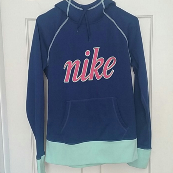 Nike hoodie - Picture 1 of 3